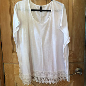 Pretty White Lace Trimmed Tee size 3X